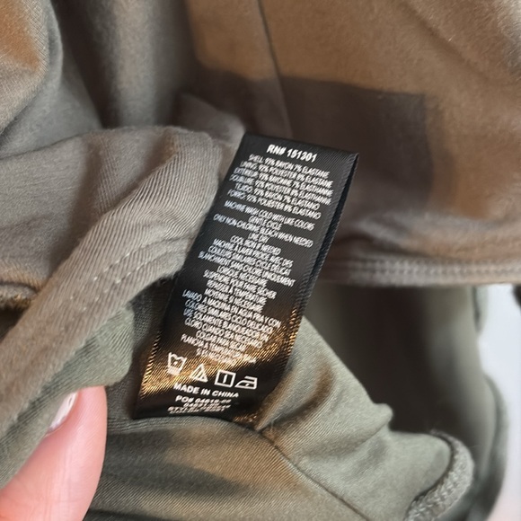 Good American bodysuit - Picture 8 of 8